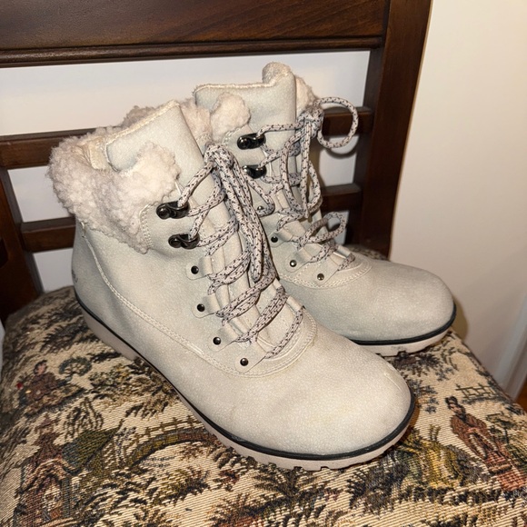 JBU by Jambu Redrock Water Resistant Faux Shearling Ankle Boots Size 9 - Picture 7 of 13